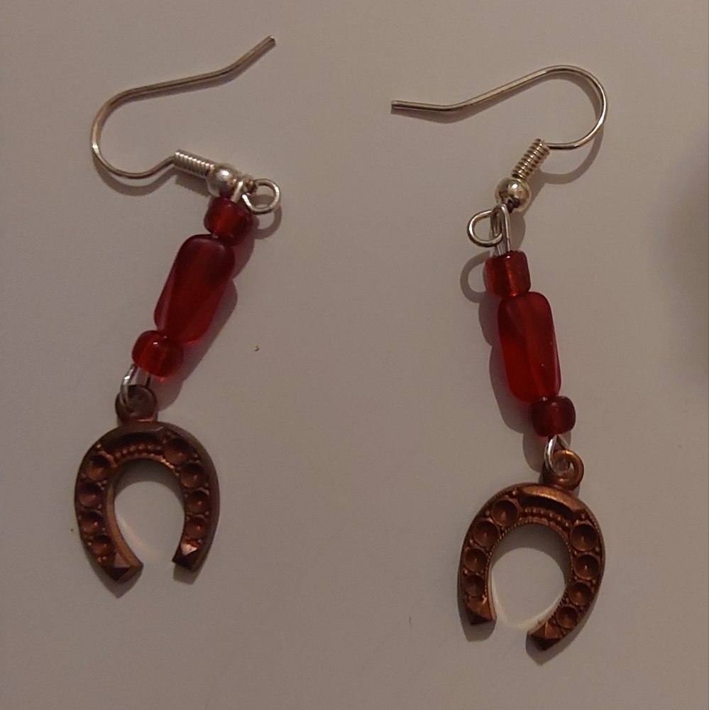 Handmade- Horseshoe earrings with red beads